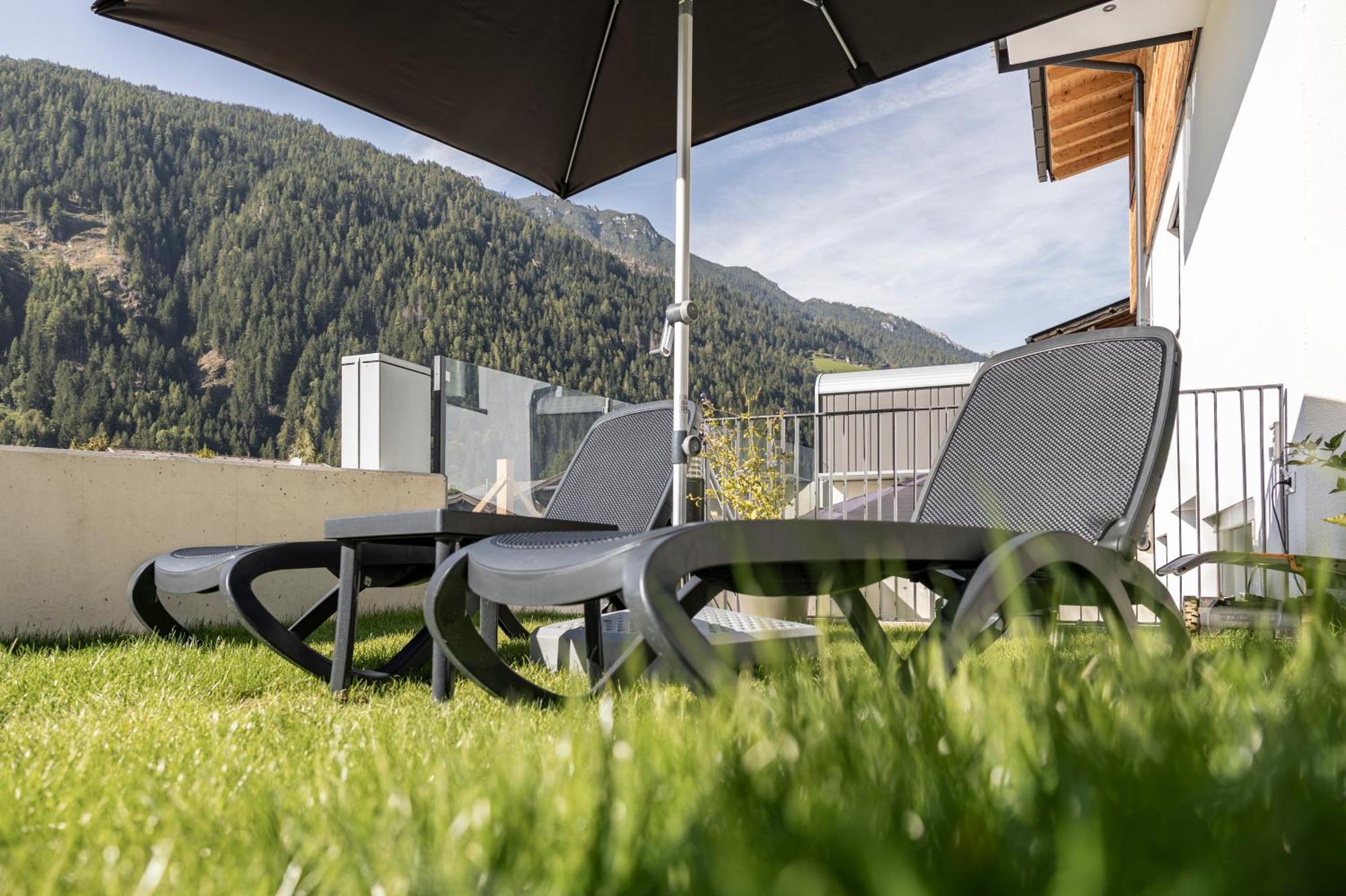 Bergmadl Apartments Neustift im Stubaital Exterior photo